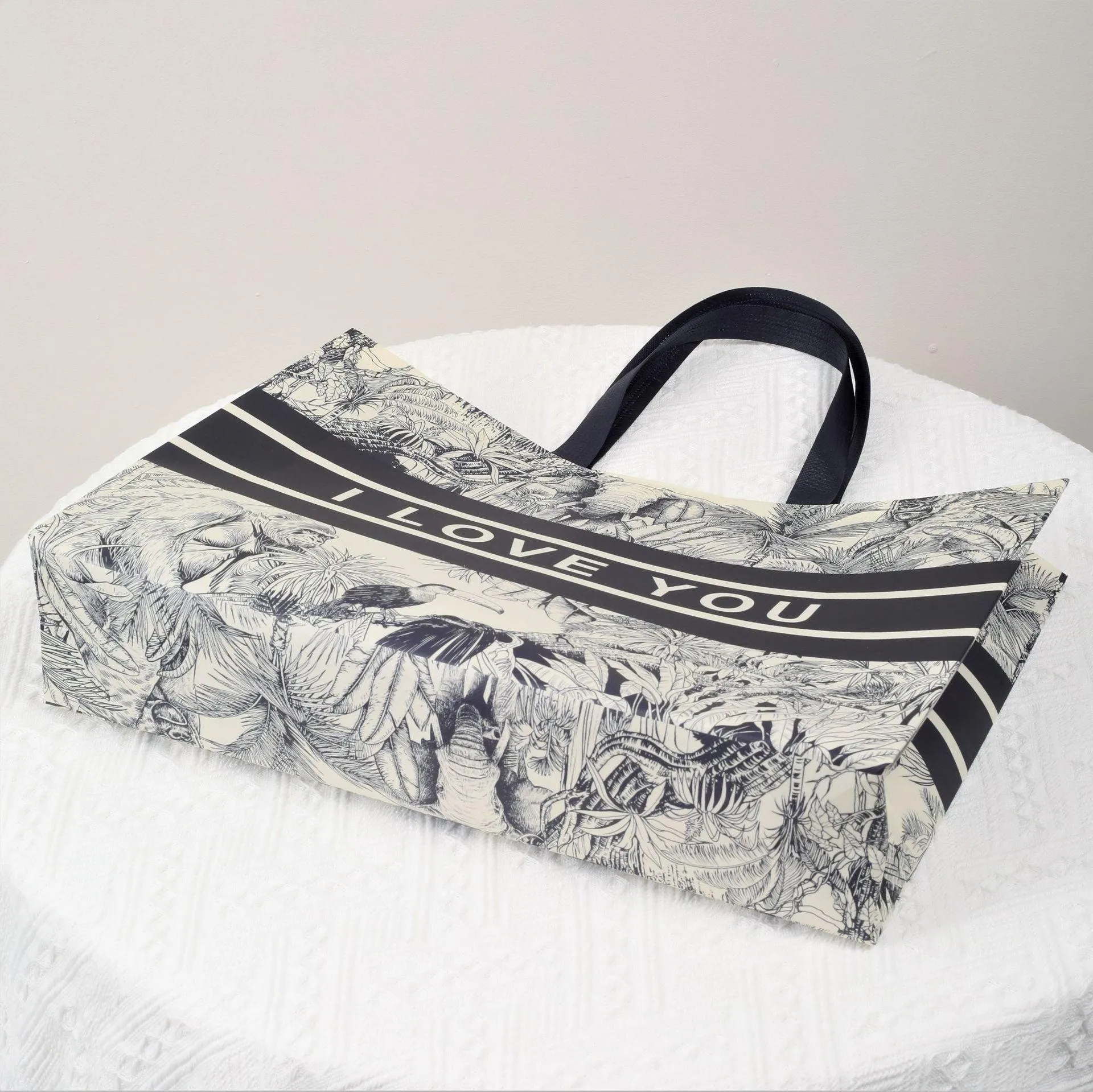 25x Fashion Non Woven Tote Bags Reusable Shopping Bags Clothing Store Black and White