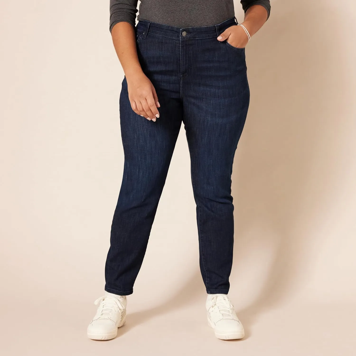 Amazon Essentials Women's Mid-Rise Stretchy Skinny Jean