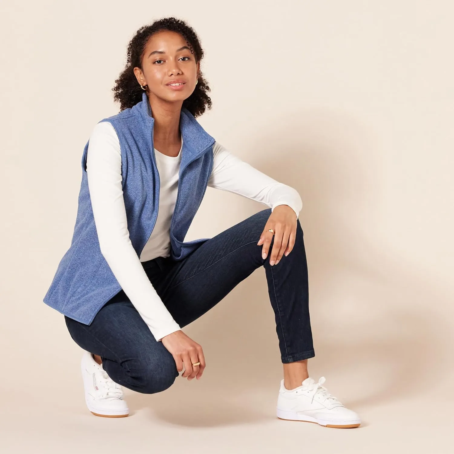 Amazon Essentials Women's Mid-Rise Stretchy Skinny Jean