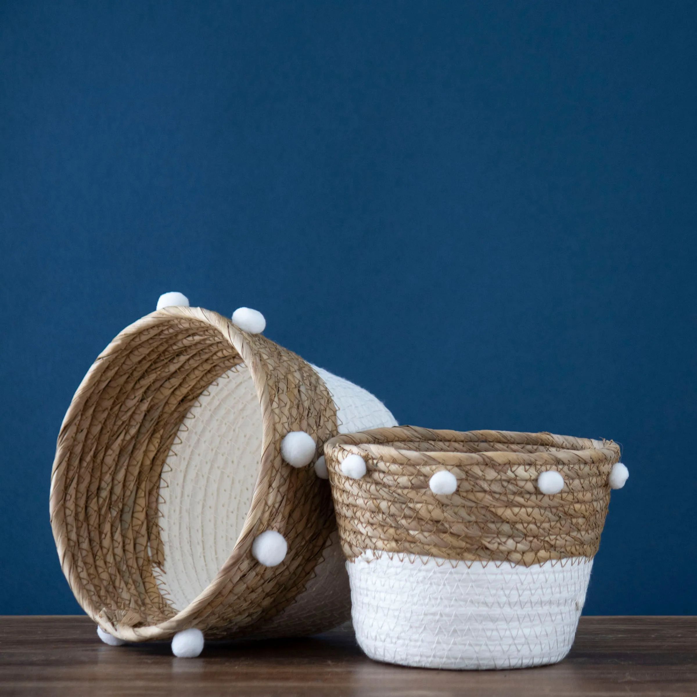 COPAL SET 2 CATTAIL STORAGE WHITE GIFT BASKETS WITH POM POMS (MIN 2)