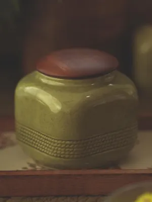 Courtyard Amiya Martaban - Cookie Container