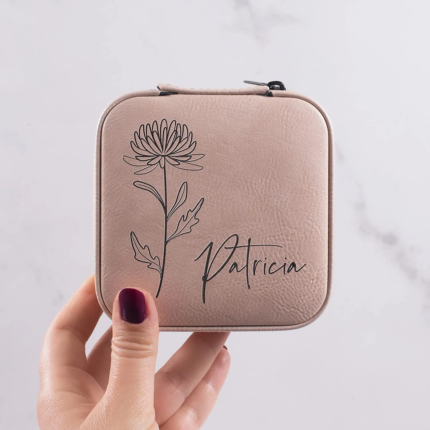 Custom Leather Jewelry Box w/Name & Birth Flower Month - Birthday Gifts for Women, Personalized Jewelry Travel Case - Customized Jewelry Organizer Box, Mom Birthday Gifts - Rustic