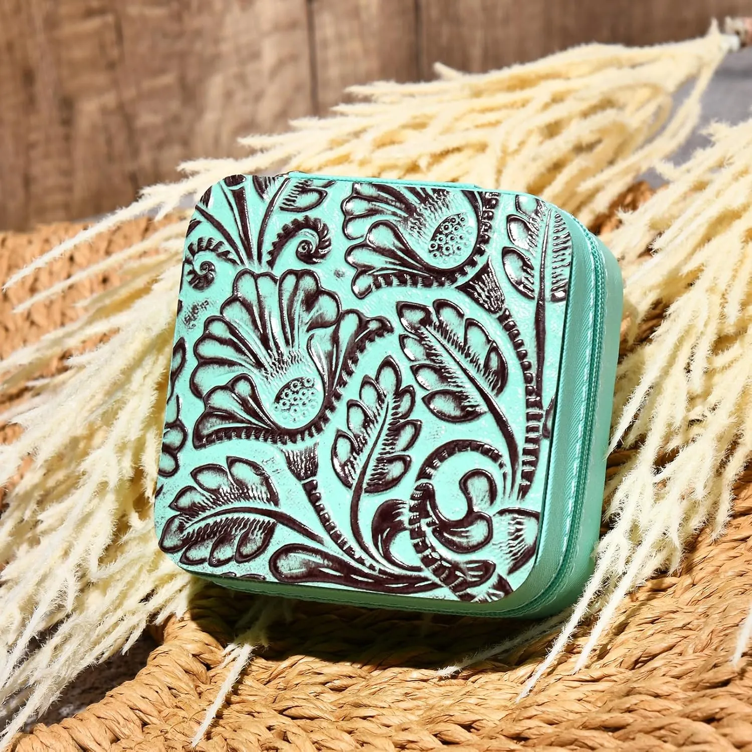 DEEKA Western Jewelry Box Case Real Leather Turquoise and Brown Embossed Tooled Travel Jewelry Organizer Gifts Christmas Gifts for Women Country Girls Cowgirl Stuff Portable Travel Accessories -Green