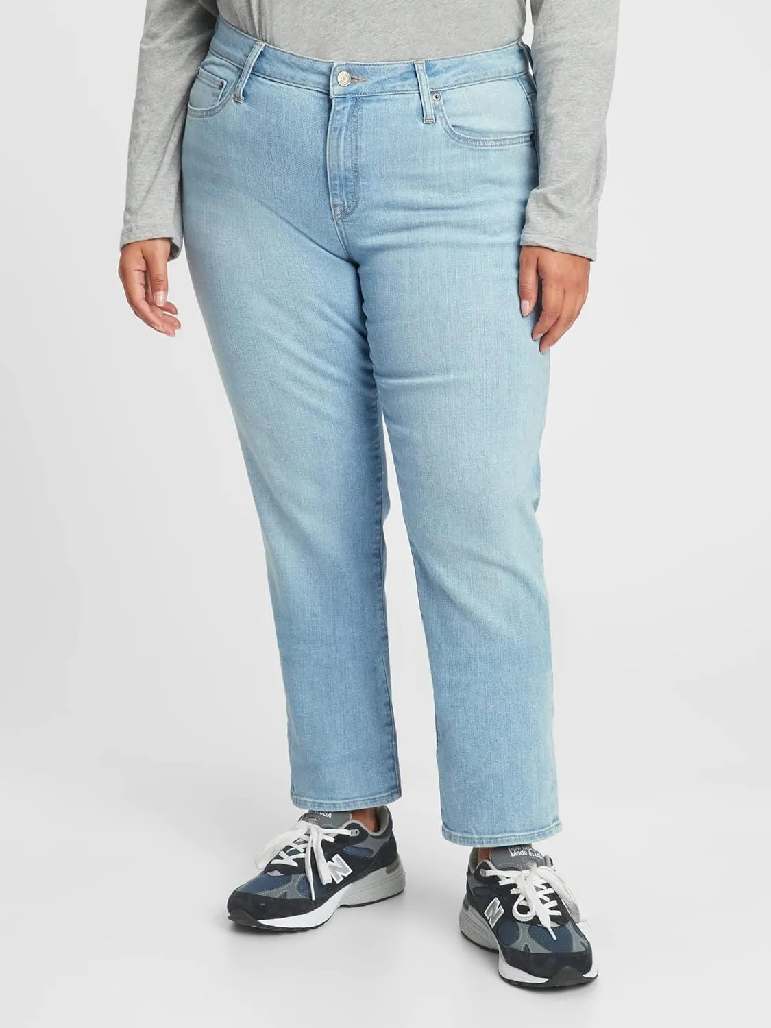 GAP Women's Classic Straight Fit Denim Jeans