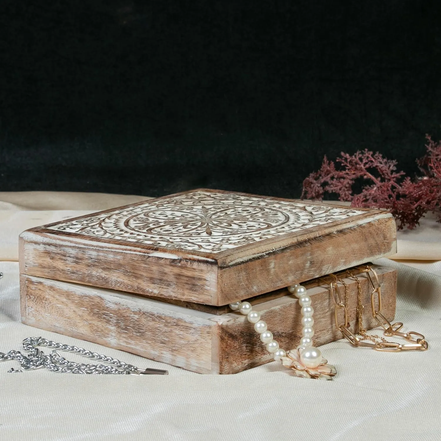 Handmade Wooden Keepsake Box with Lid – Engraved Memory Box for Trinkets, Jewelry & Crystals – Decorative Gift for Men & Women – White