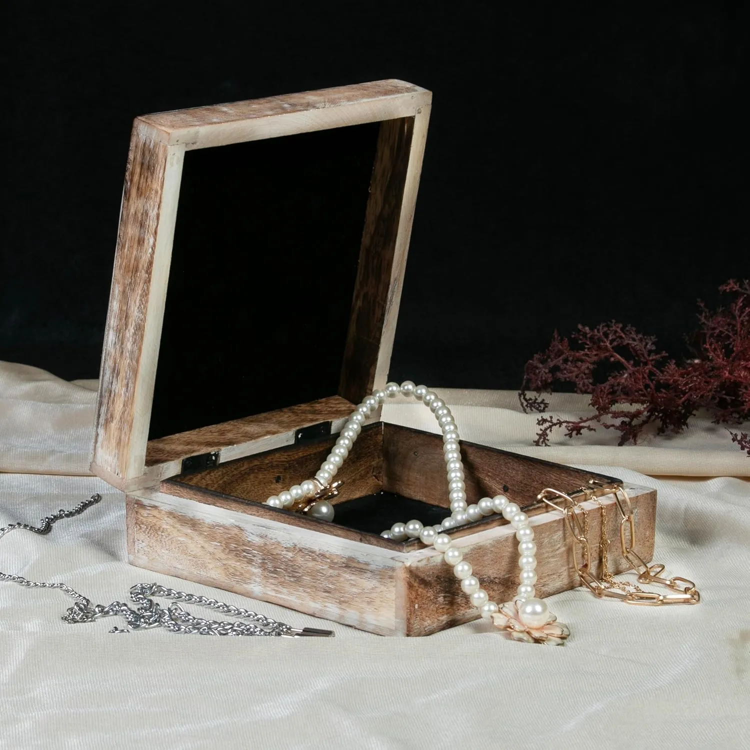 Handmade Wooden Keepsake Box with Lid – Engraved Memory Box for Trinkets, Jewelry & Crystals – Decorative Gift for Men & Women – White