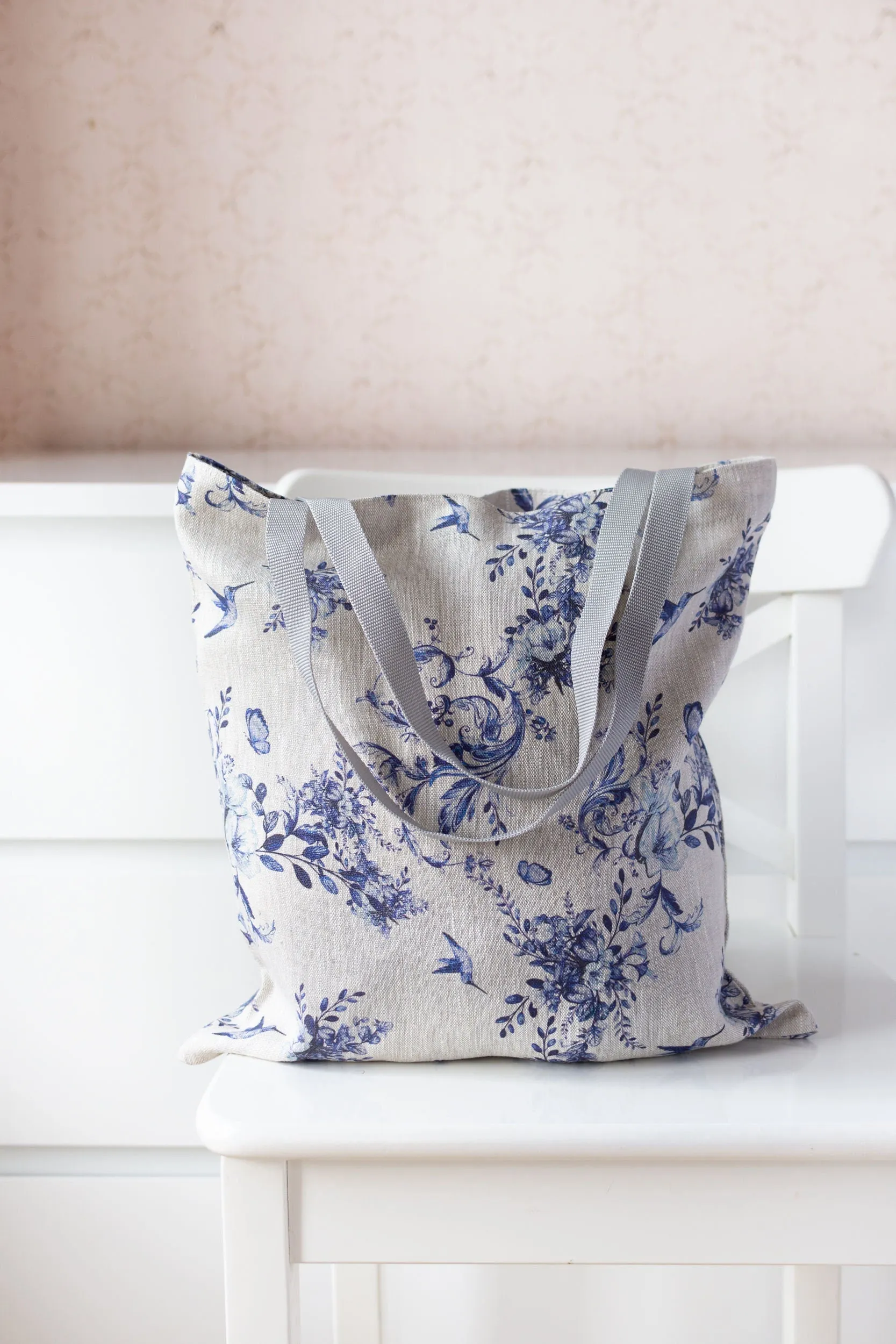 Linen Market Bag. Size: 13" x13". Blue flowers