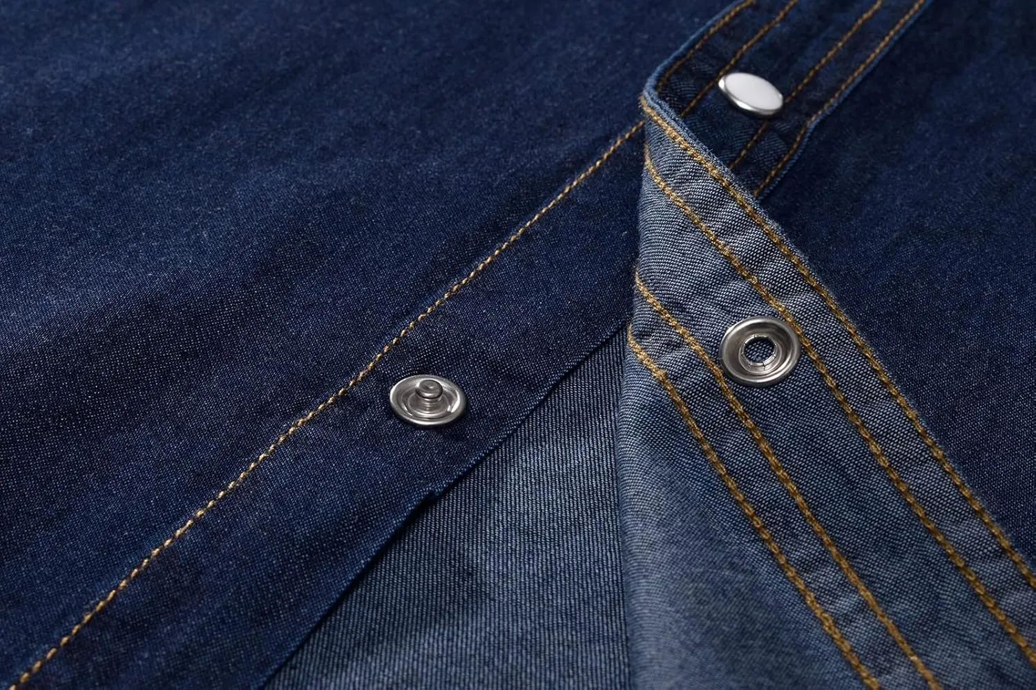 Men's Long Sleeve Double Pocket Snap Denim Shirt