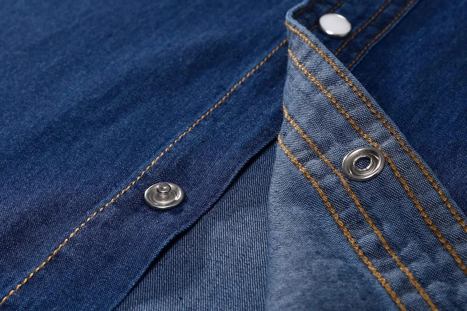 Men's Long Sleeve Double Pocket Snap Denim Shirt