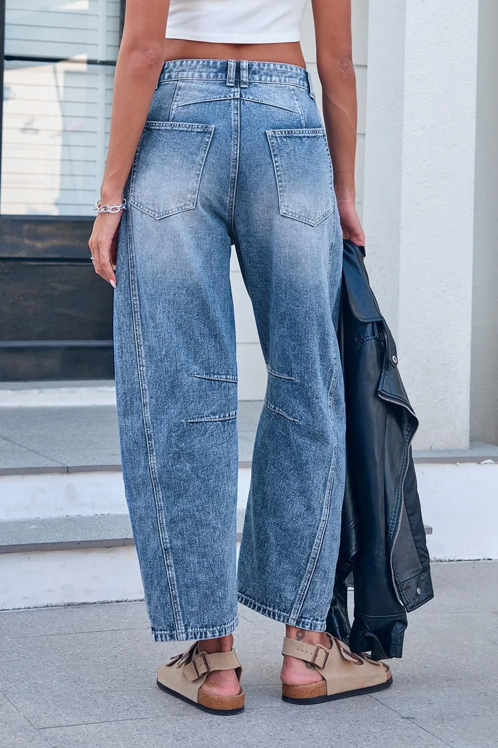 Mid Rise Barrel Jeans for Women Mid Waist Wide Leg Cropped Denim Pants Y2k Baggy Boyfriend Jeans with Pockets