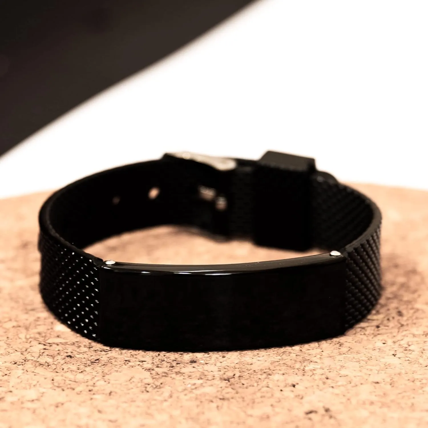 Personalized Medical Alert Black Shark Mesh Bracelet, SOS Emergency Health Life Alert Medical ID Engraved Stainless Steel Jewelry Free Engraving Adjustable Black Customized Bracelet for Men Women Kiss