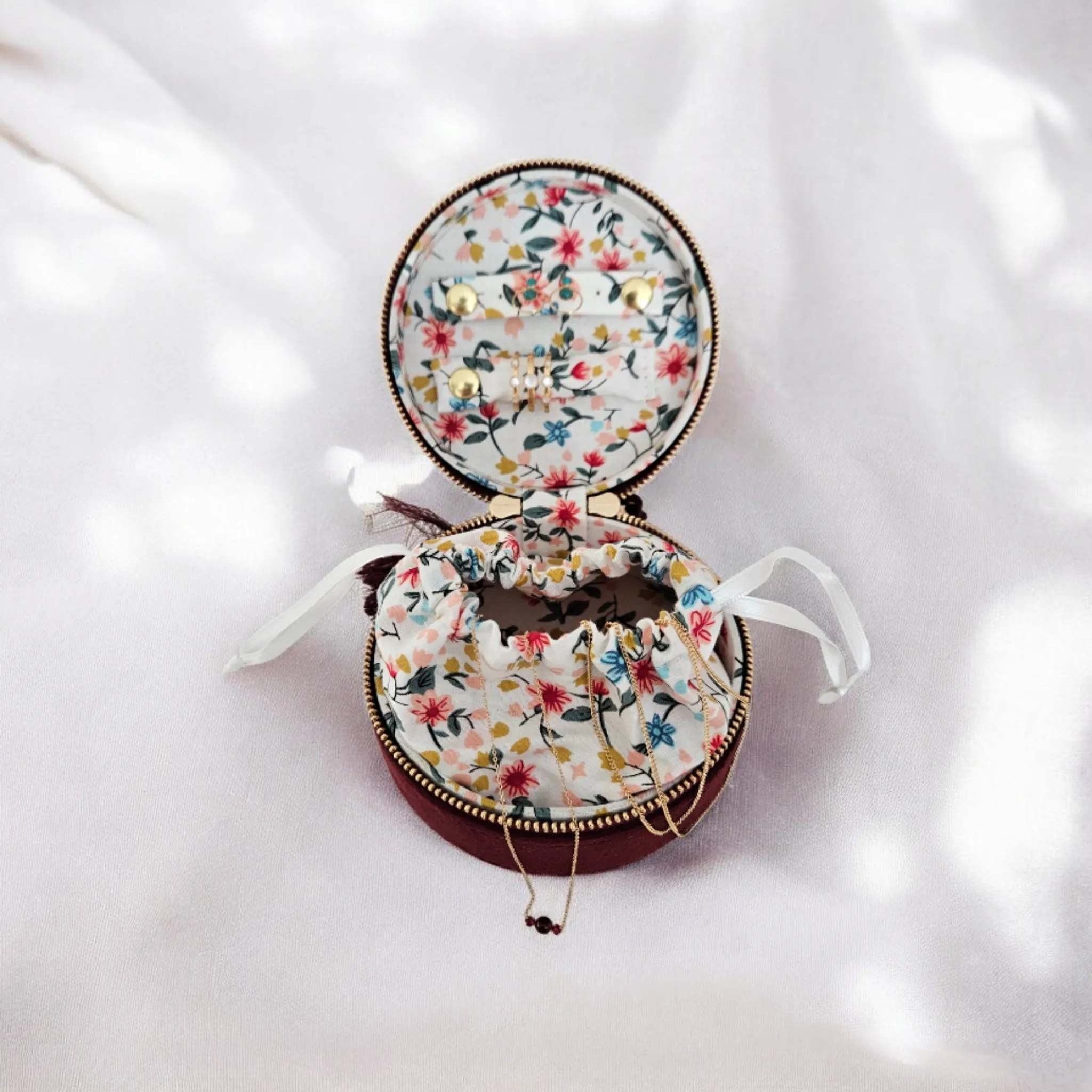 Round Jewelry Box