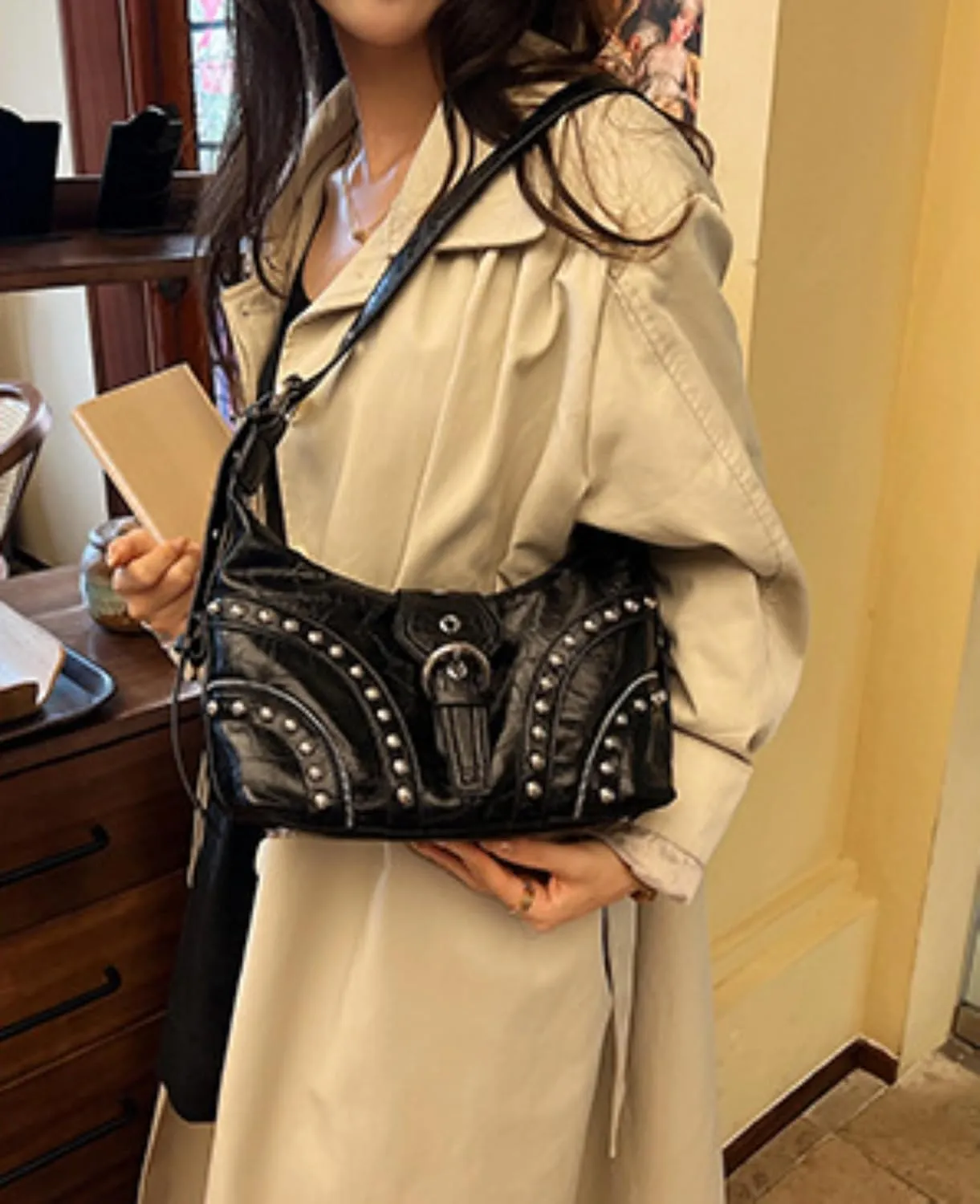 Studded Shoulder Bags Grunge Purse for Women Faux Leather Hobo Purse Y2k Dumpling Bag Summer 2000s Streetwear