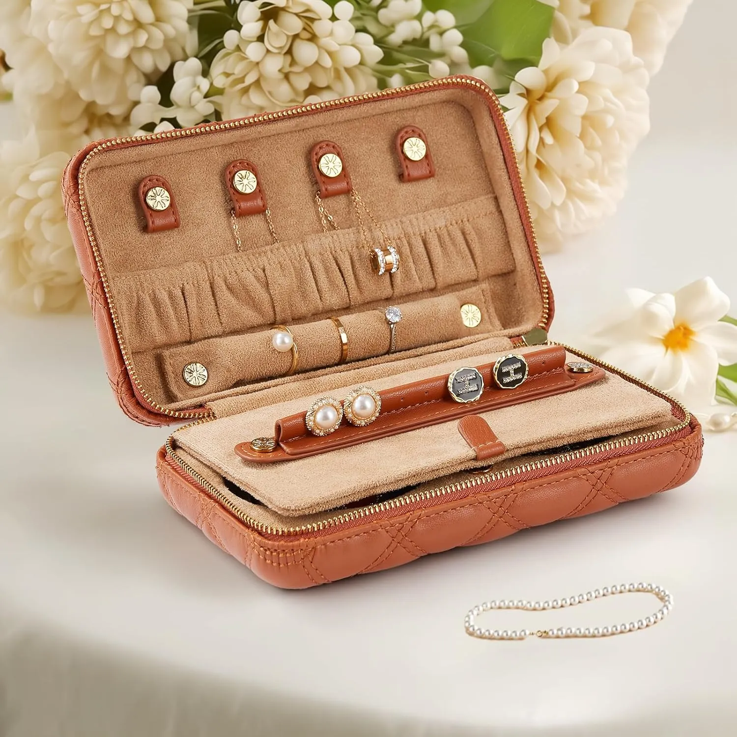 Vee Travel Jewelry Box Organizer,Diamond Quilted Leather Travel Jewelry Case,Jewelry Organiser for Bracelets/Rings/Necklaces,Gift for Women and Girls (Brown)